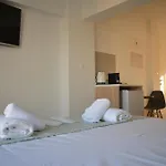 Bay Apartment *
