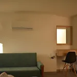 Bay Apartment *