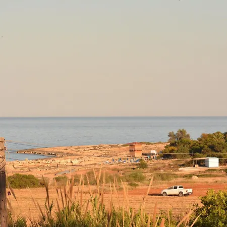 Bay * Πρωταράς
