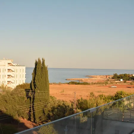 Bay * Πρωταράς