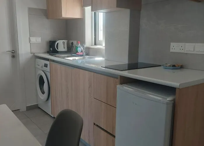 Bay アパート プロタラス