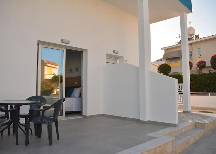 Bay アパート プロタラス